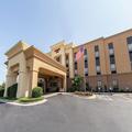 Exterior of Hampton Inn Winfield