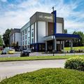 Exterior of Hampton Inn by Hilton Bowling Green