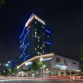 Exterior of Harbor Park Hotel