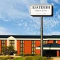 Exterior of Heritage Inn & Suites St. Louis / Fenton Trademark by Wyndham