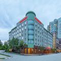 Image of Hilton Garden Inn Chicago North Shore / Evanston