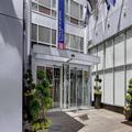 Exterior of Hilton Garden Inn New York / Manhattan Chelsea