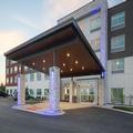 Exterior of Holiday Inn Express Bradley East