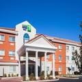 Exterior of Holiday Inn Express Hotel & Suites Oroville Lake by IHG
