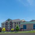 Exterior of Holiday Inn Express Hotel & Suites in North East (Erie) by IHG
