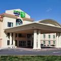 Exterior of Holiday Inn Express & Suites