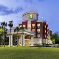 Exterior of Holiday Inn Express & Suites