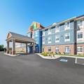 Image of Holiday Inn Express & Suites Council Bluffs