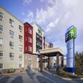 Exterior of Holiday Inn Express & Suites Halifax Bedford