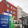 Exterior of Holiday Inn Express & Suites Houston Iah Beltway 8 by Ihg