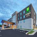 Exterior of Holiday Inn Express & Suites La Grange