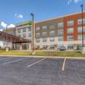 Image of Holiday Inn Express & Suites Tulsa Midtown by IHG