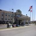 Exterior of Holiday Inn Express & Suites Youngstown West - Austintown by IHG