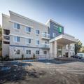 Exterior of Holiday Inn Express Sunnyvale Silicon Valley An Ihg Hotel