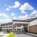 Exterior of Holiday Inn Long Island Islip Arpt East An Ihg Hotel