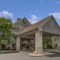 Photo of Holiday Inn & Suites Milwaukee Airport