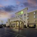 Exterior of Holiday Inn & Suites Wausau Rothschild
