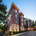 Exterior of Homewood Suites by Hilton Williamsburg