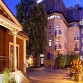 Exterior of Hotel Bergs Suites