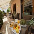 Photo of Hotel Clarin 14 by Dori