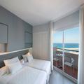 Photo of Hotel El Puerto by Pierre & Vacances