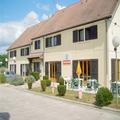 Exterior of Hotel Restaurant le Pressoir