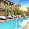 Exterior of Hotel Yountville