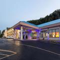 Exterior of Howard Johnson Hotel & Conference Center by Wyndham Salem