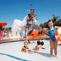 Exterior of Howard Johnson by Wyndham Anaheim Hotel & Water Playground