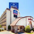 Image of Howard Johnson by Wyndham Arlington Ballpark / Six Flags