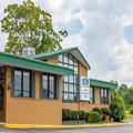 Exterior of Howard Johnson by Wyndham Daleville / Roanoke North