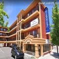 Exterior of Howard Johnson by Wyndham Reno Downtown