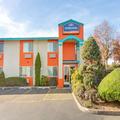 Exterior of Howard Johnson by Wyndham Salem