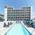 Exterior of Howard Johnson by Wyndham Virginia Beach at the Beach
