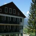 Exterior of La Bonne Auberge