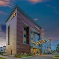 Exterior of La Quinta Inn & Suites Miramar Beach Destin by Wyndham