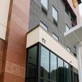 Exterior of La Quinta Inn & Suites by Wyndham Atlanta Roswell