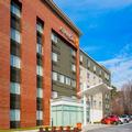 Photo of La Quinta Inn & Suites by Wyndham Baltimore BWI Airport