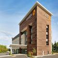 Exterior of La Quinta Inn & Suites by Wyndham Burlington