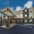 Exterior of La Quinta Inn & Suites by Wyndham Collinsville - St. Louis