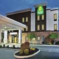 Image of La Quinta Inn & Suites by Wyndham Columbus - Grove City