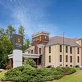 Exterior of La Quinta Inn & Suites by Wyndham Covington