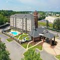 Photo of La Quinta Inn & Suites by Wyndham Greensboro Nc