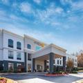 Exterior of La Quinta Inn & Suites by Wyndham Kennesaw