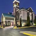 Image of La Quinta Inn & Suites by Wyndham Louisville East