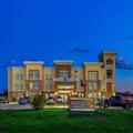 Photo of La Quinta Inn & Suites by Wyndham Luling