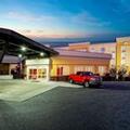 Exterior of La Quinta Inn & Suites by Wyndham Lynchburg at Liberty Univ.