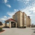 Exterior of La Quinta Inn & Suites by Wyndham Mansfield Tx
