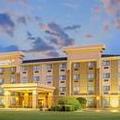 Photo of La Quinta Inn & Suites by Wyndham Midwest City - Tinker AFB