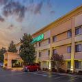 Exterior of La Quinta Inn & Suites by Wyndham N Little Rock Mccain Mall